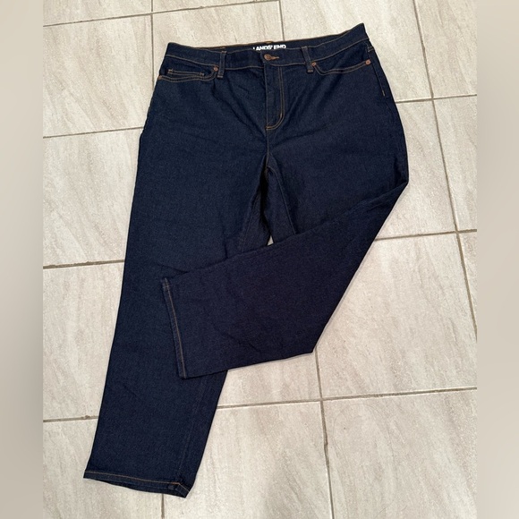 Lands' End Women's Navy ankle Jeans/size 16 - Picture 3 of 10